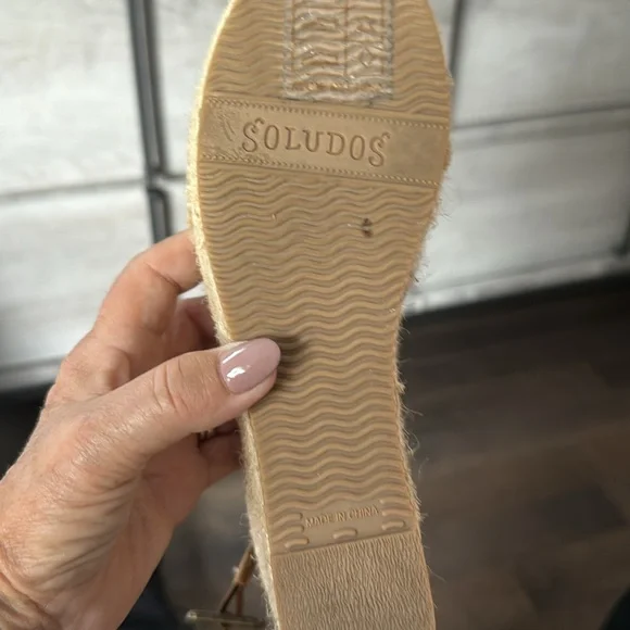 Sandals - Picture 7 of 8